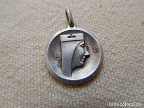 Antiguidades: Medalla de plata de la Virgen de Montserrat